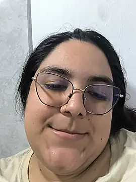 curvysensationn online show from August 10, 2026, 2:51 am