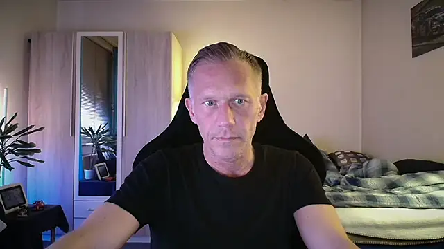 Snapshot of slaveboy2016@xh chatting on May 29, 2026, 6:14 pm slaveboy2016xh online show from May 29, 2026, 6:14 pm