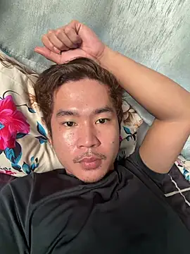 Snapshot of chinito_04 chatting on August 8, 2026, 7:48 am chinito 04 online show from August 8, 2026, 7:48 am