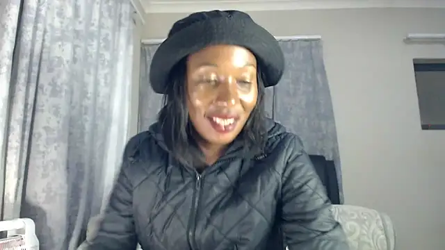 Snapshot of leanna23 chatting on October 12, 2025, 5:58 pm leanna23 online show from October 12, 2025, 5:58 pm