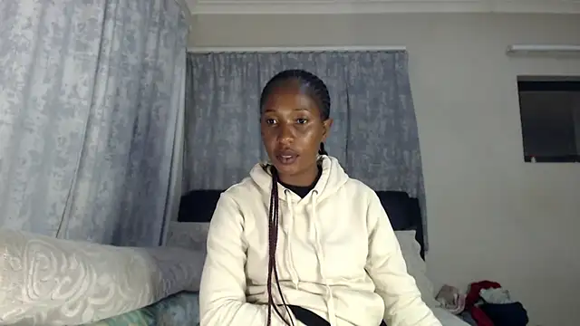 leanna23 online show from November 23, 2025, 6:40 pm