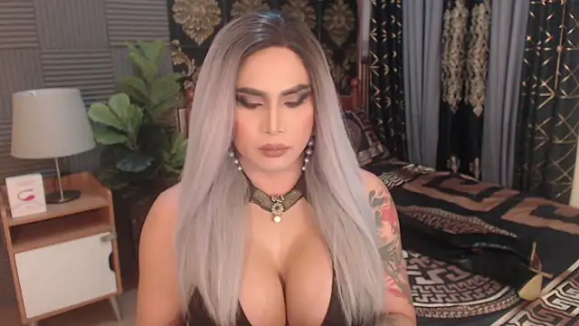 Snapshot of DominatrixMistressSilva chatting on November 4, 2025, 12:31 pm DominatrixMistressSilva online show from November 4, 2025, 12:31 pm