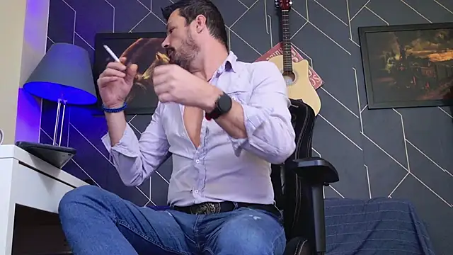 Snapshot of ChrisKox chatting on November 17, 2025, 4:16 am ChrisKox online show from November 17, 2025, 4:16 am