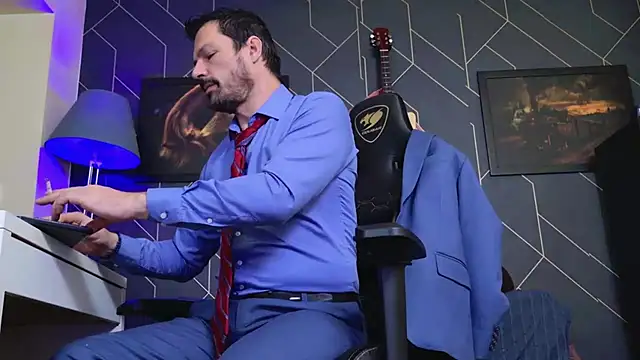 Snapshot of ChrisKox chatting on November 30, 2025, 5:36 pm ChrisKox online show from November 30, 2025, 5:36 pm