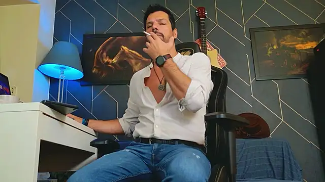 Snapshot of ChrisKox chatting on October 6, 2025, 3:57 pm ChrisKox online show from October 6, 2025, 3:57 pm