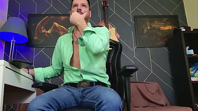 Snapshot of ChrisKox chatting on December 5, 2025, 5:50 am ChrisKox online show from December 5, 2025, 5:50 am