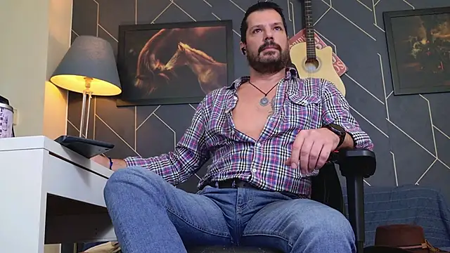 Snapshot of ChrisKox chatting on November 16, 2025, 5:23 am ChrisKox online show from November 16, 2025, 5:23 am