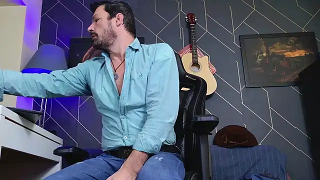 Snapshot of ChrisKox chatting on December 1, 2025, 5:52 am ChrisKox online show from December 1, 2025, 5:52 am