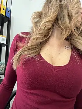 Snapshot of sexylenia chatting on March 11, 2026, 11:48 am sexylenia online show from March 11, 2026, 11:48 am