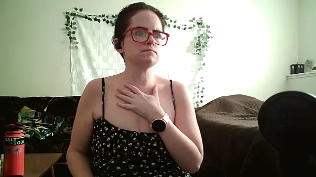 Snapshot of JessaBella chatting on November 5, 2025, 3:26 pm JessaBella online show from November 5, 2025, 3:26 pm