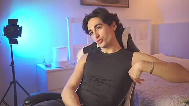 AlanDeNavarre online show from February 22, 2025, 9:48 pm