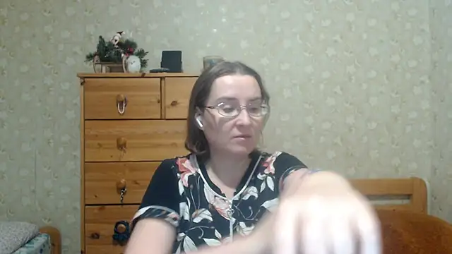 Smart Rose online show from February 1, 2026, 1:42 pm