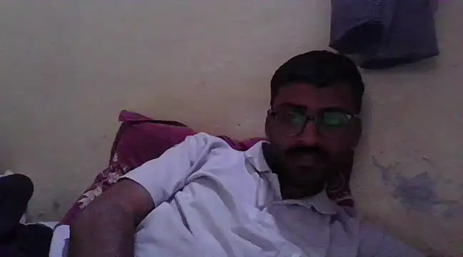 krishna8035 online show from February 18, 2025, 8:27 am