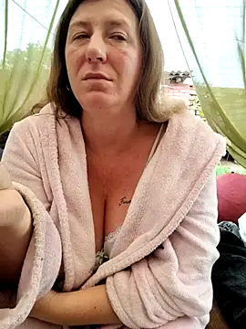 Snapshot of Natali_UA chatting on July 13, 2026, 7:18 am Natali UA online show from July 13, 2026, 7:18 am