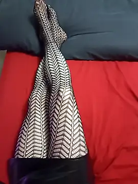 Snapshot of JulietteMaitresse chatting on November 11, 2025, 8:03 pm JulietteMaitresse online show from November 11, 2025, 8:03 pm