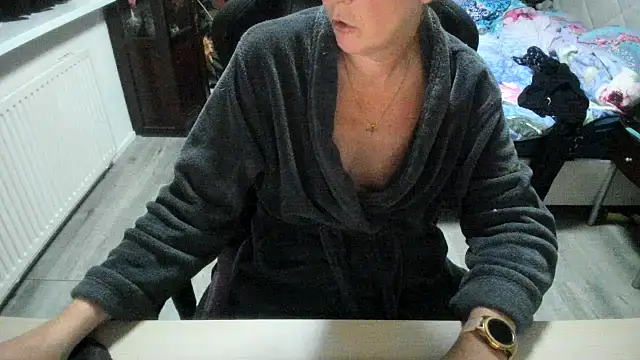 Snapshot of minoesje37 chatting on November 9, 2025, 8:02 pm minoesje37 online show from November 9, 2025, 8:02 pm