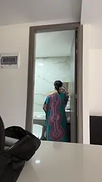 aimi art1 online show from November 20, 2025, 5:35 pm