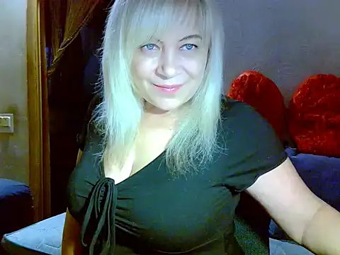 Snapshot of AgoniA7 chatting on November 7, 2025, 4:39 am AgoniA7 online show from November 7, 2025, 4:39 am