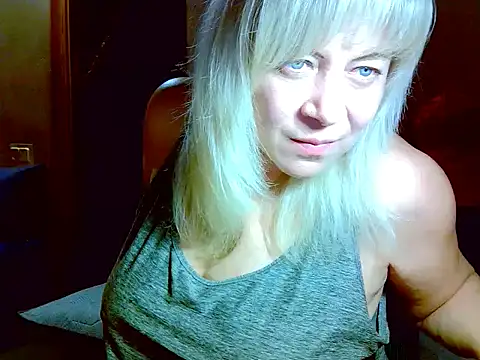 Snapshot of AgoniA7 chatting on May 9, 2026, 6:00 pm AgoniA7 online show from May 9, 2026, 6:00 pm