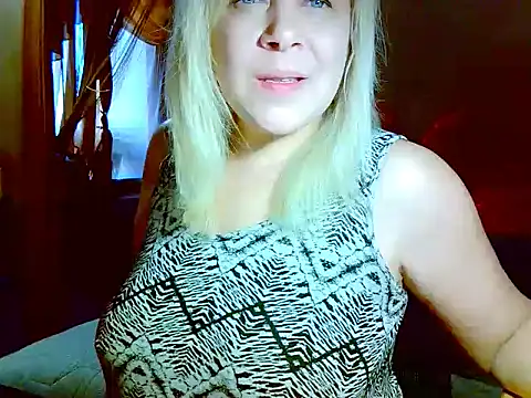 Snapshot of AgoniA7 chatting on April 25, 2026, 3:53 am AgoniA7 online show from April 25, 2026, 3:53 am