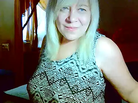 Snapshot of AgoniA7 chatting on May 16, 2026, 6:23 am AgoniA7 online show from May 16, 2026, 6:23 am