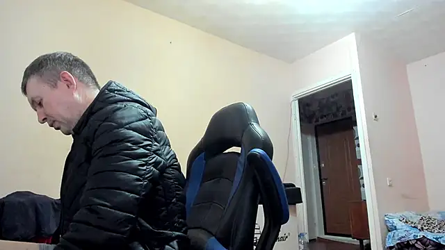 SanFrantsisko online show from October 9, 2025, 10:54 pm