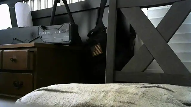 Snapshot of 1chatter3 chatting on November 8, 2025, 2:09 pm 1chatter3 online show from November 8, 2025, 2:09 pm