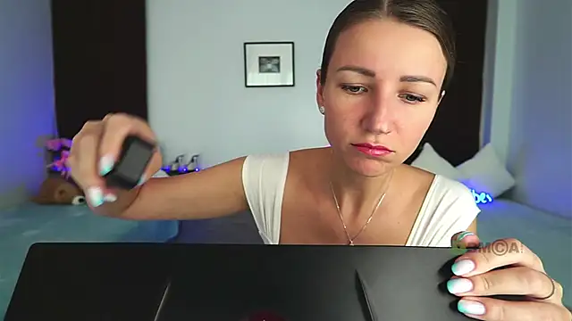  Anna Shine  online show from December 14, 2024, 7:07 am