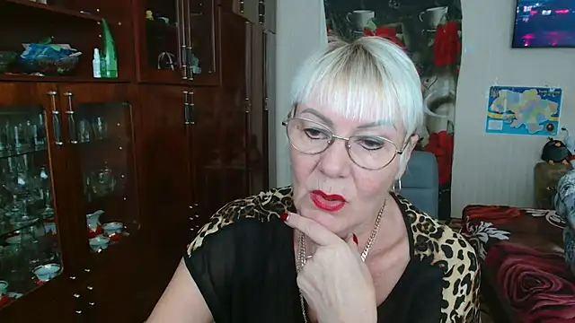 JenaCheim online show from November 12, 2025, 8:18 am