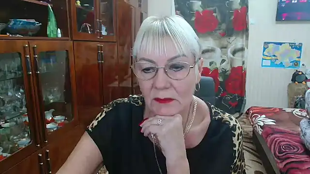 JenaCheim online show from November 15, 2025, 6:39 am