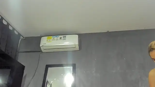 Snapshot of SandraGoldstein chatting on March 7, 2026, 10:37 pm SandraGoldstein online show from March 7, 2026, 10:37 pm