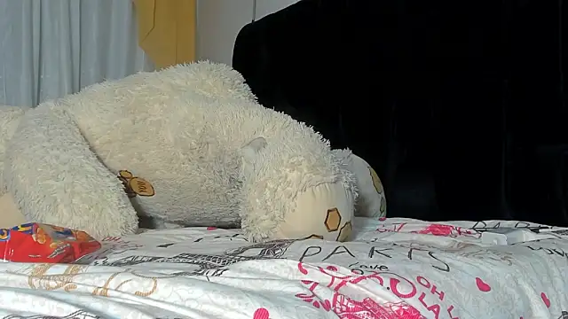 SandraGoldstein online show from March 22, 2025, 11:20 pm