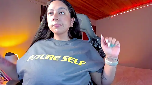coraline latin online show from January 17, 2025, 10:01 pm