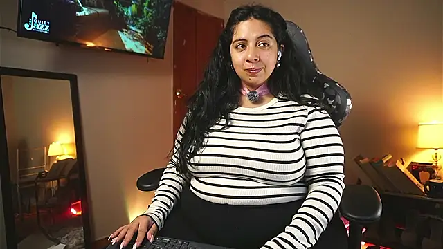 Snapshot of coraline_latin chatting on March 18, 2026, 12:36 am coraline latin online show from March 18, 2026, 12:36 am