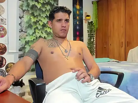 Snapshot of Zack_Grey chatting on March 18, 2026, 2:58 am Zack Grey online show from March 18, 2026, 2:58 am