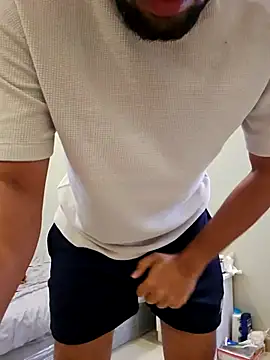 shakir12340 online show from November 28, 2025, 6:57 am