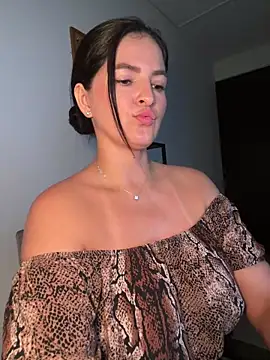 Carolina Novoa online show from January 16, 2025, 10:44 pm