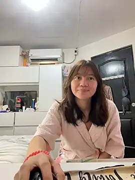 Snapshot of asianmystery203 chatting on February 5, 2025, 1:47 am asianmystery203 online show from February 5, 2025, 1:47 am