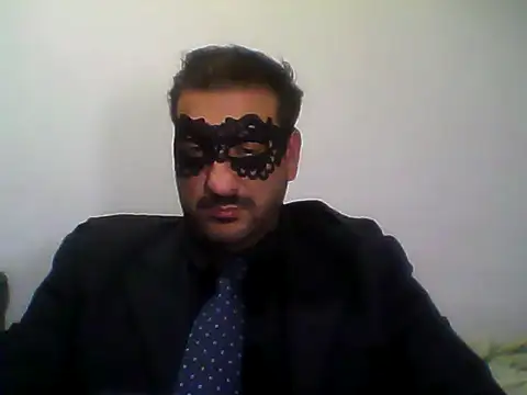 Snapshot of Italian_dark_desire chatting on November 11, 2025, 10:26 pm Italian dark desire online show from November 11, 2025, 10:26 pm