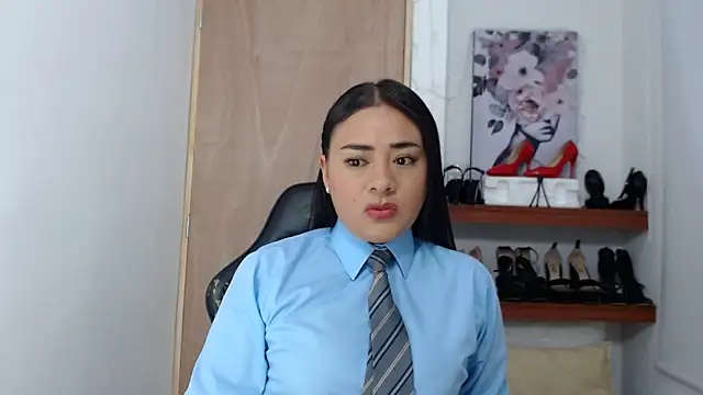 ReyleDoll online show from January 30, 2025, 7:15 pm