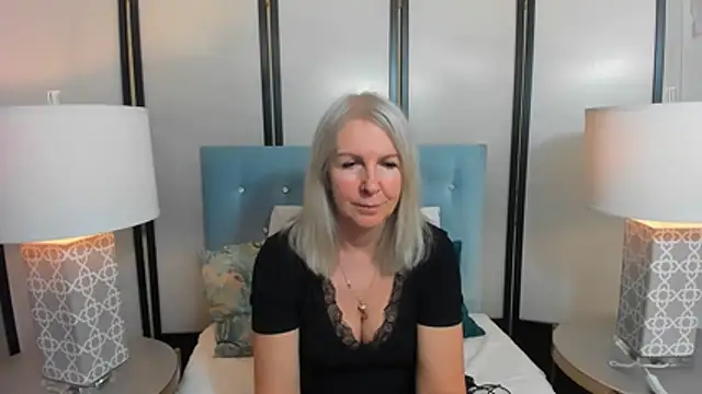 Snapshot of EricaTop chatting on March 12, 2026, 9:19 pm EricaTop online show from March 12, 2026, 9:19 pm