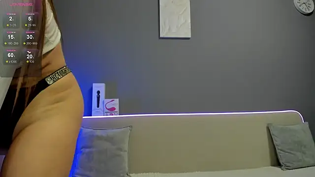 Snapshot of Malika_Lisan chatting on September 10, 2025, 1:26 am Malika Lisan online show from September 10, 2025, 1:26 am