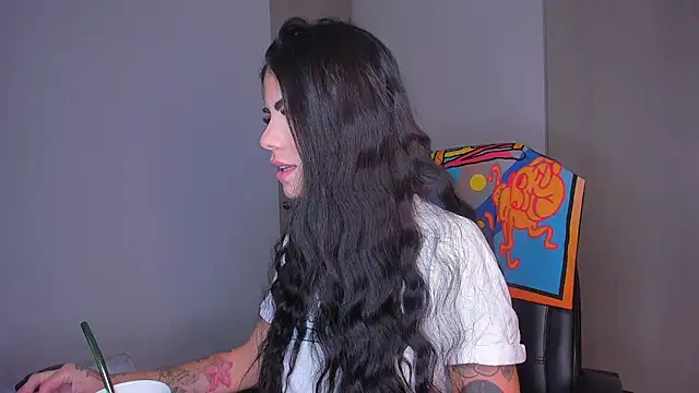 Lisegg  online show from December 2, 2025, 10:17 am