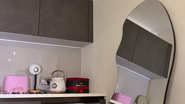 Snapshot of ArabicBarbie chatting on October 18, 2025, 9:06 pm ArabicBarbie online show from October 18, 2025, 9:06 pm