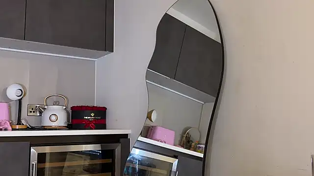 Snapshot of ArabicBarbie chatting on October 25, 2025, 9:26 pm ArabicBarbie online show from October 25, 2025, 9:26 pm