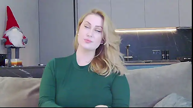 Snapshot of Sinful_Eyes chatting on December 28, 2024, 1:38 pm Sinful Eyes online show from December 28, 2024, 1:38 pm