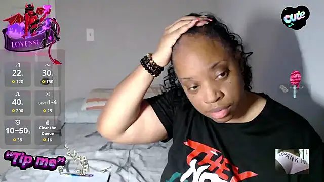 Snapshot of Sexymona1218 chatting on November 10, 2025, 11:21 pm Sexymona1218 online show from November 10, 2025, 11:21 pm