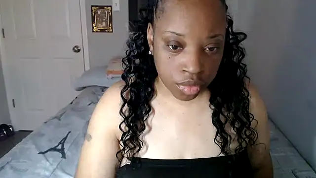 Snapshot of Sexymona1218 chatting on October 12, 2025, 2:51 pm Sexymona1218 online show from October 12, 2025, 2:51 pm