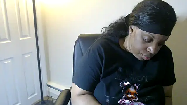 Sexymona1218 online show from July 26, 2026, 12:17 am