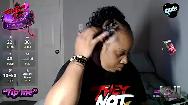 Sexymona1218 online show from November 23, 2025, 4:33 am